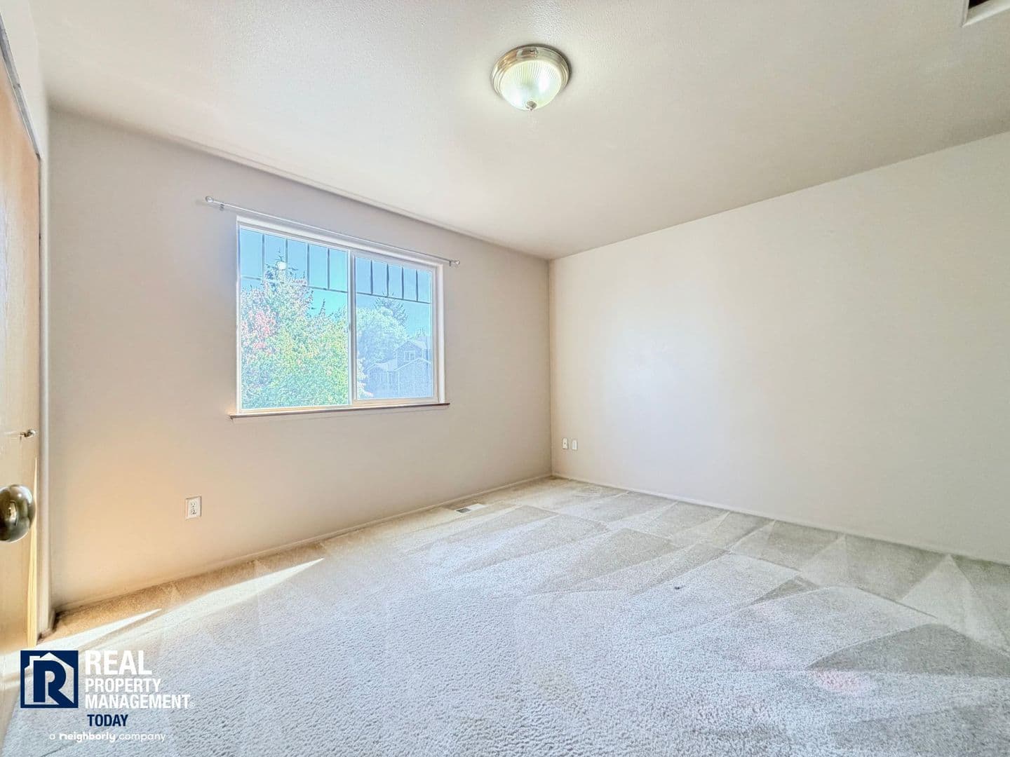 Tacoma House: 3305 48th Street NE