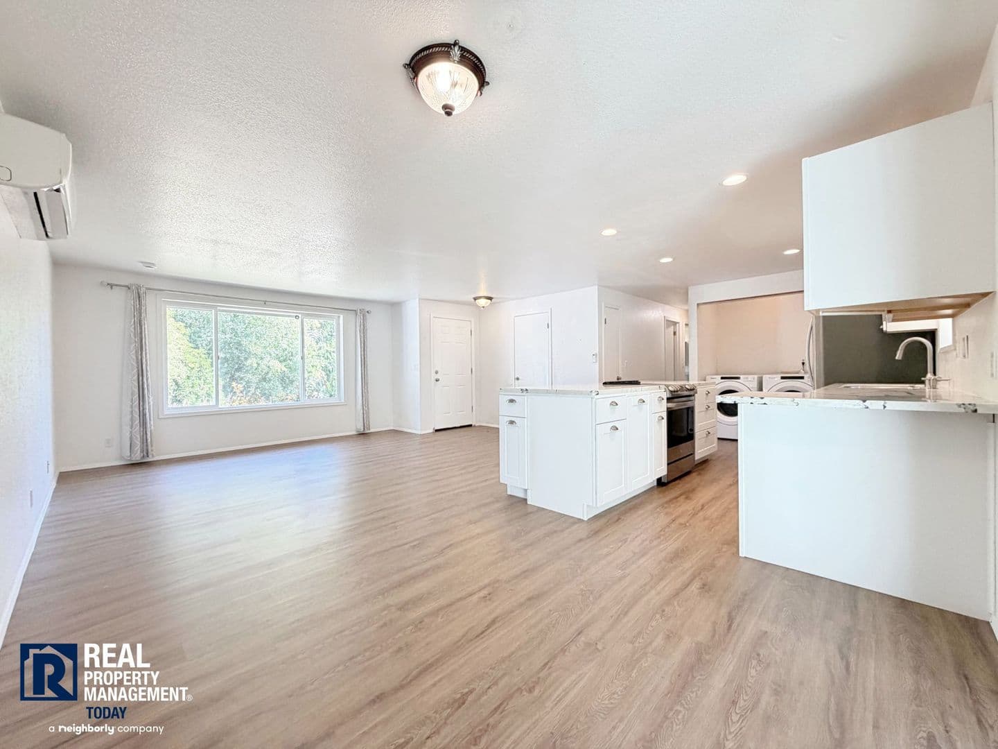 Gig Harbor House: 9518 Wheeler Ave NW