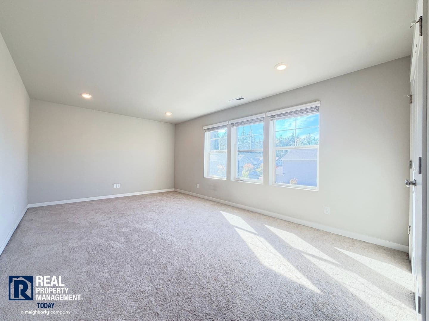 Bonney Lake House: 15415 199th Ave E,