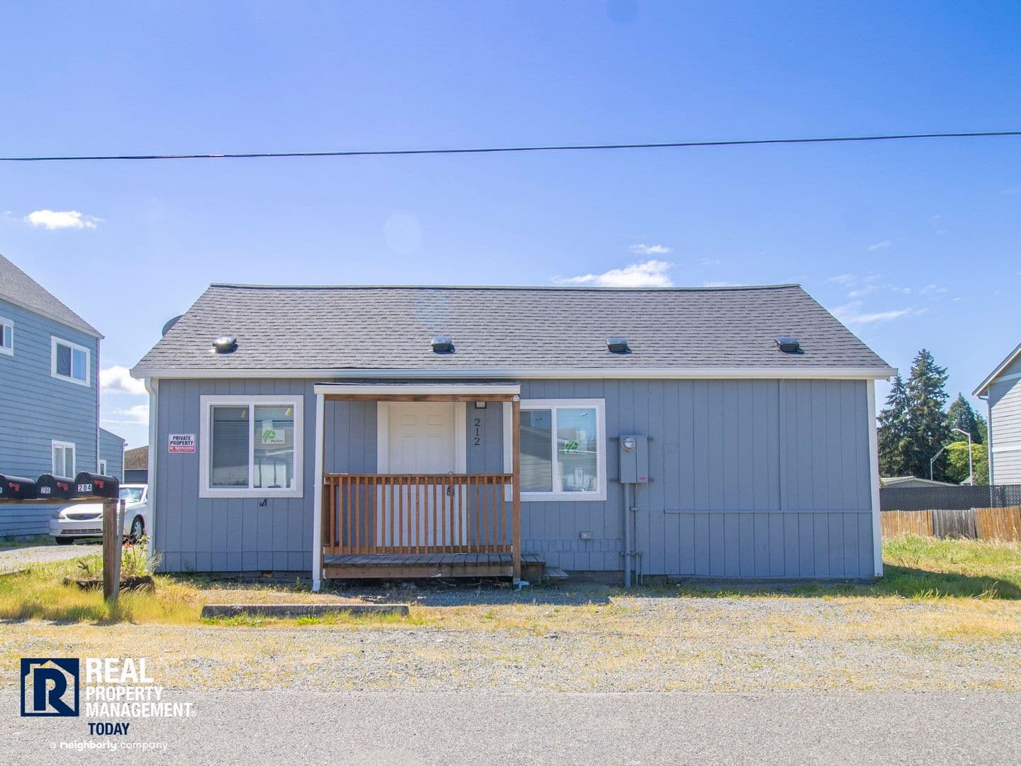 Tacoma House: 212 128th St S