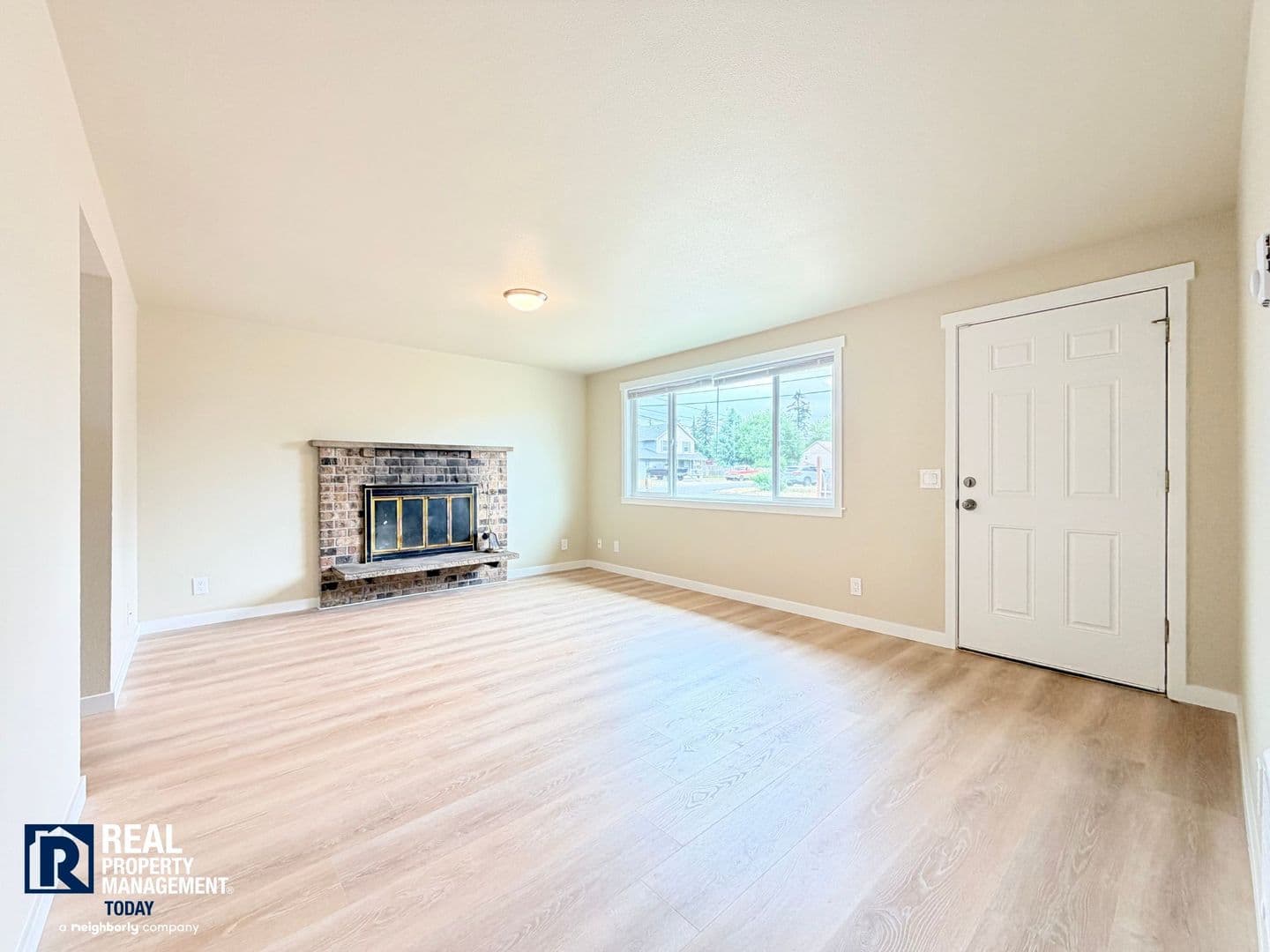 Tacoma Apartment: 11104 Ainsworth Ave S
