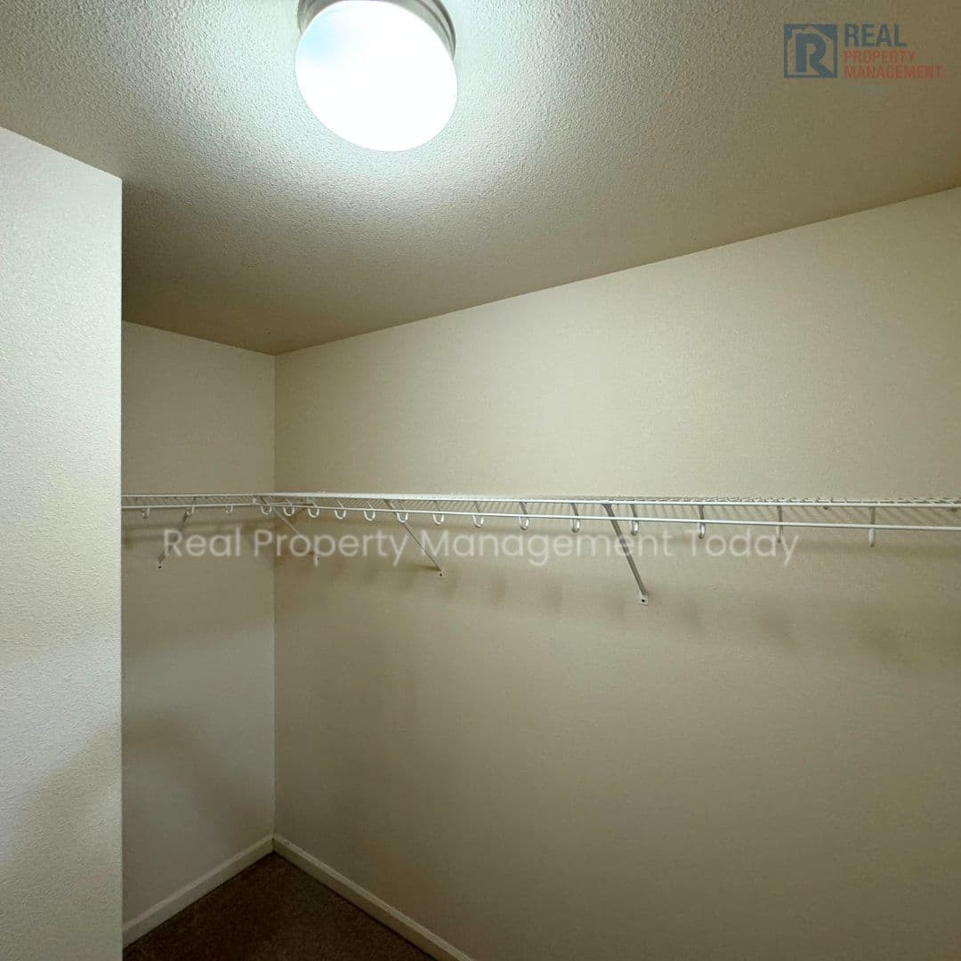 Lacey Townhome: 7316 Hayworth Ave NE