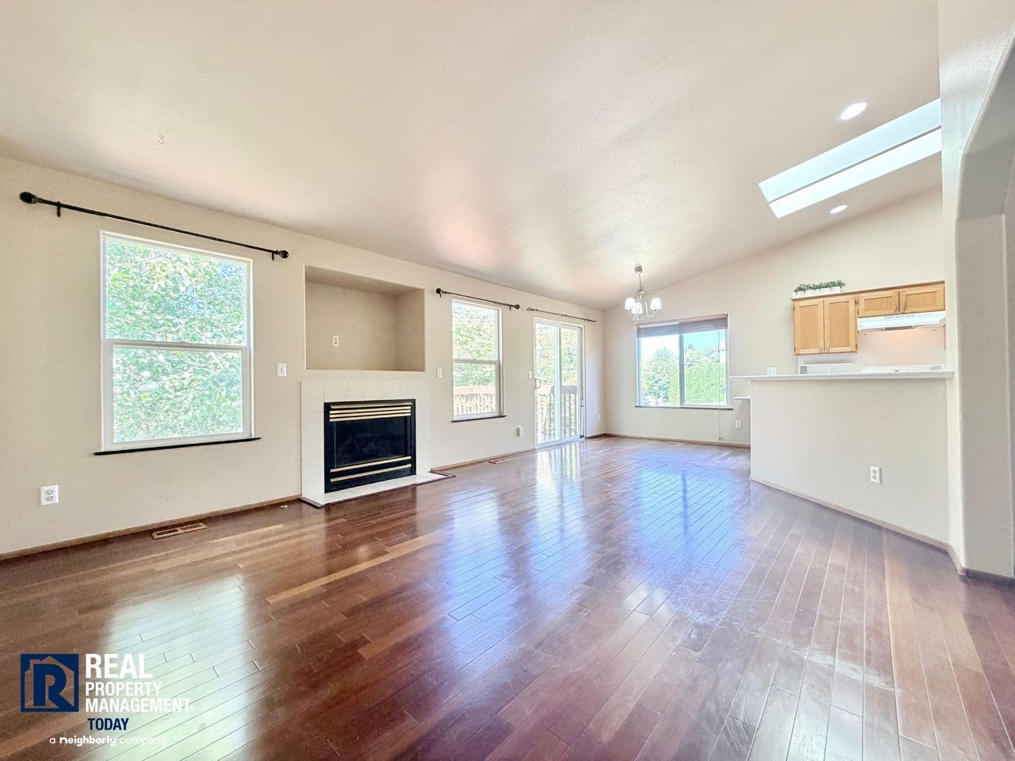 Tacoma House: 3305 48th Street NE