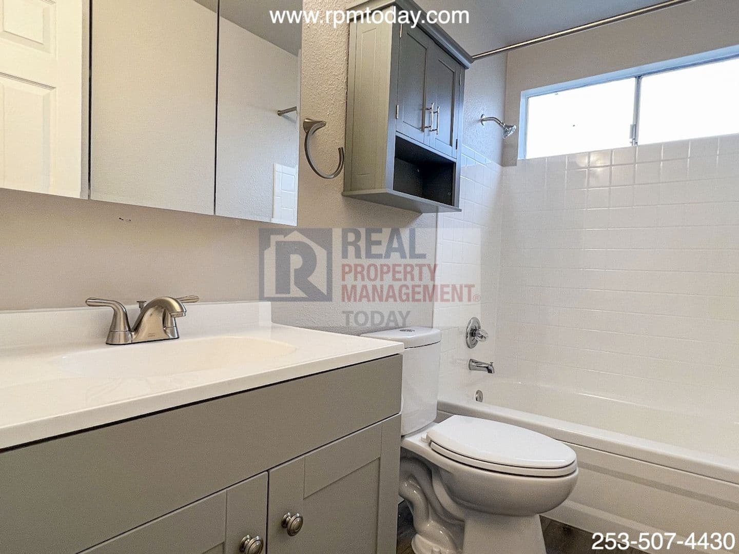 Tukwila Apartment: 14440 34th Ave S