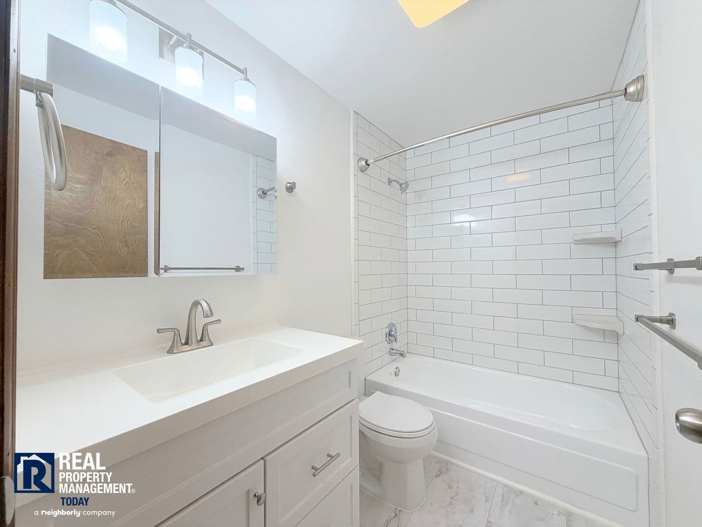 Bonney Lake House: 6510 188th Ave E