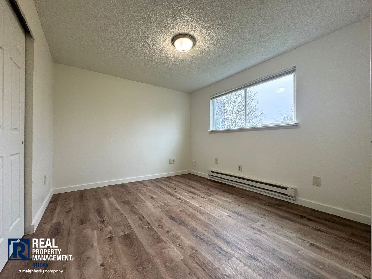 Tacoma Apartment: 4016 Puget Sound Avenue