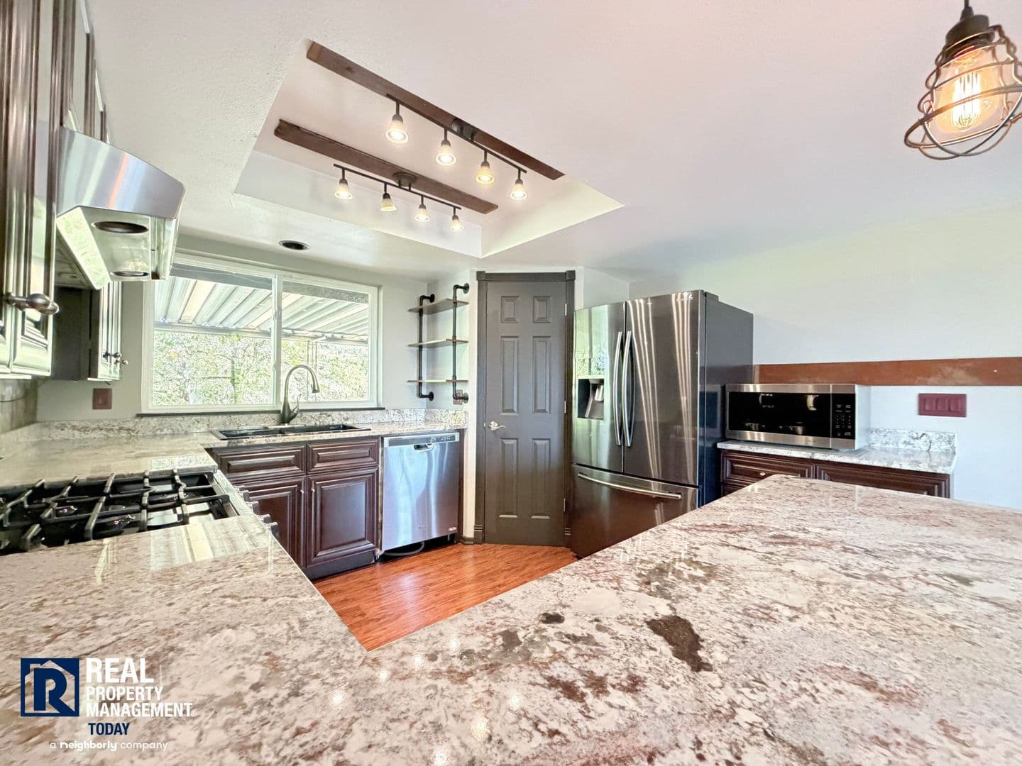 Puyallup House: 1531 Vista Drive