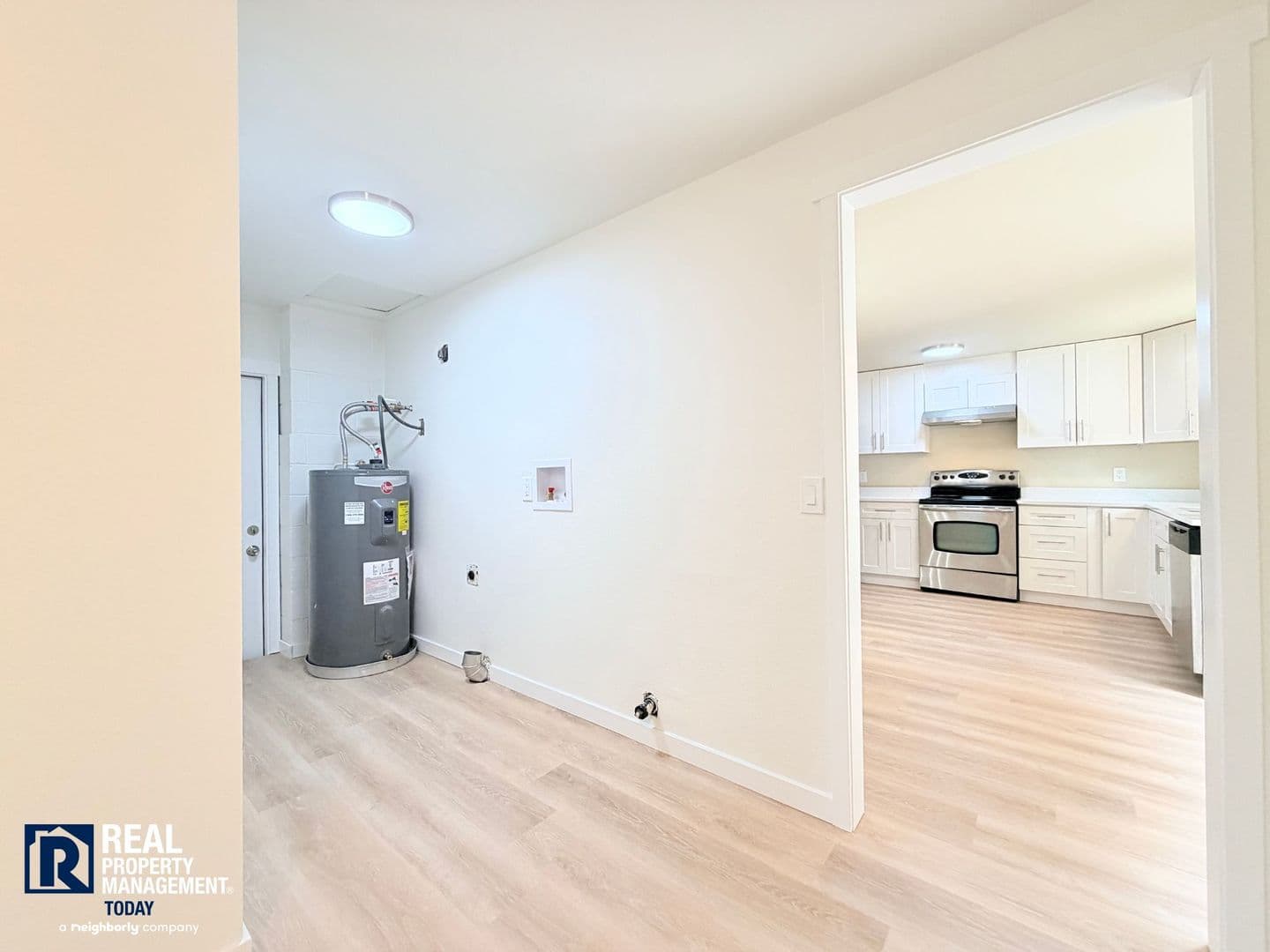 Tacoma Apartment: 11104 Ainsworth Ave S