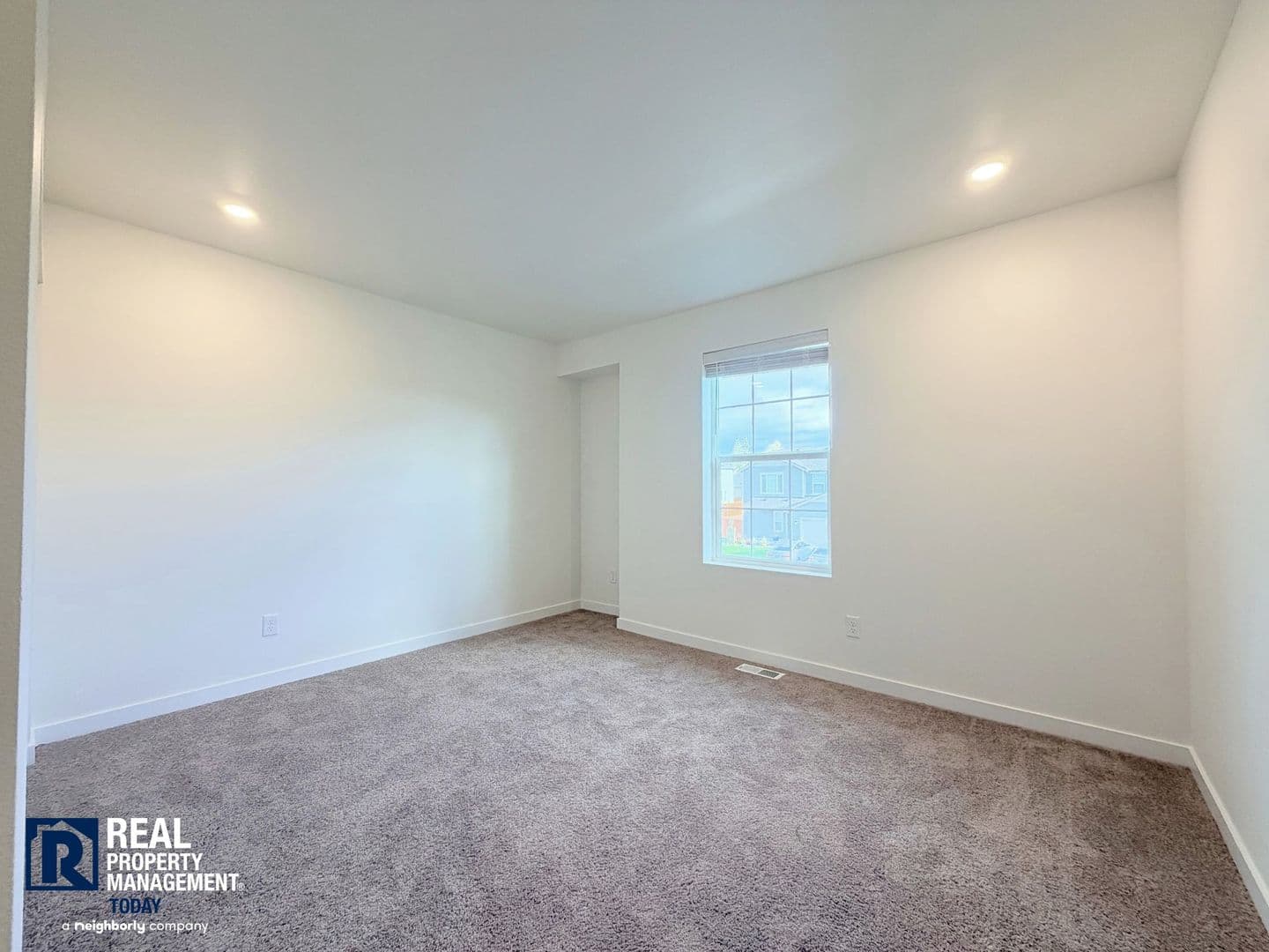 Puyallup House: 13616 185th Street Ct E
