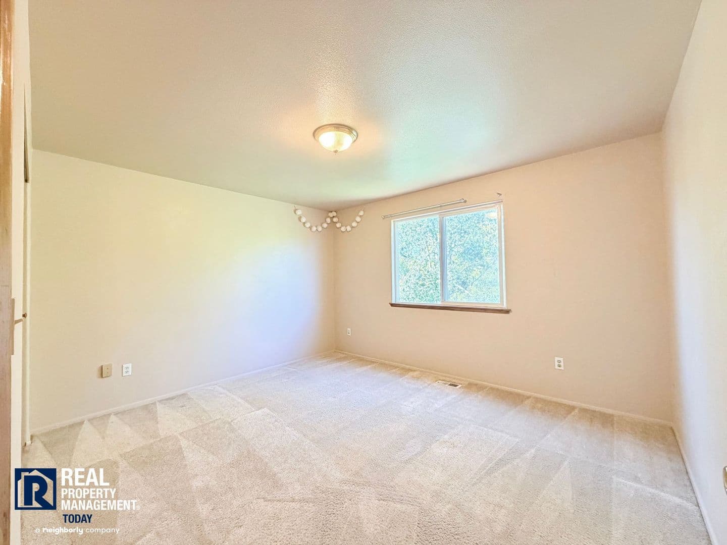 Tacoma House: 3305 48th Street NE