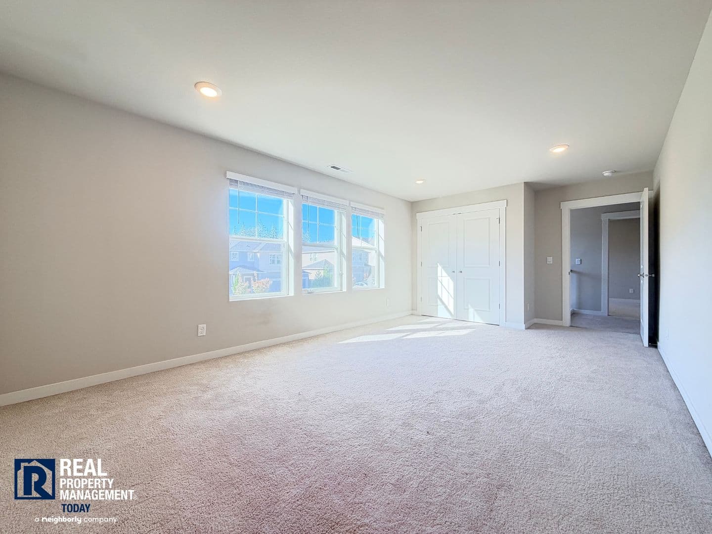 Bonney Lake House: 15415 199th Ave E,