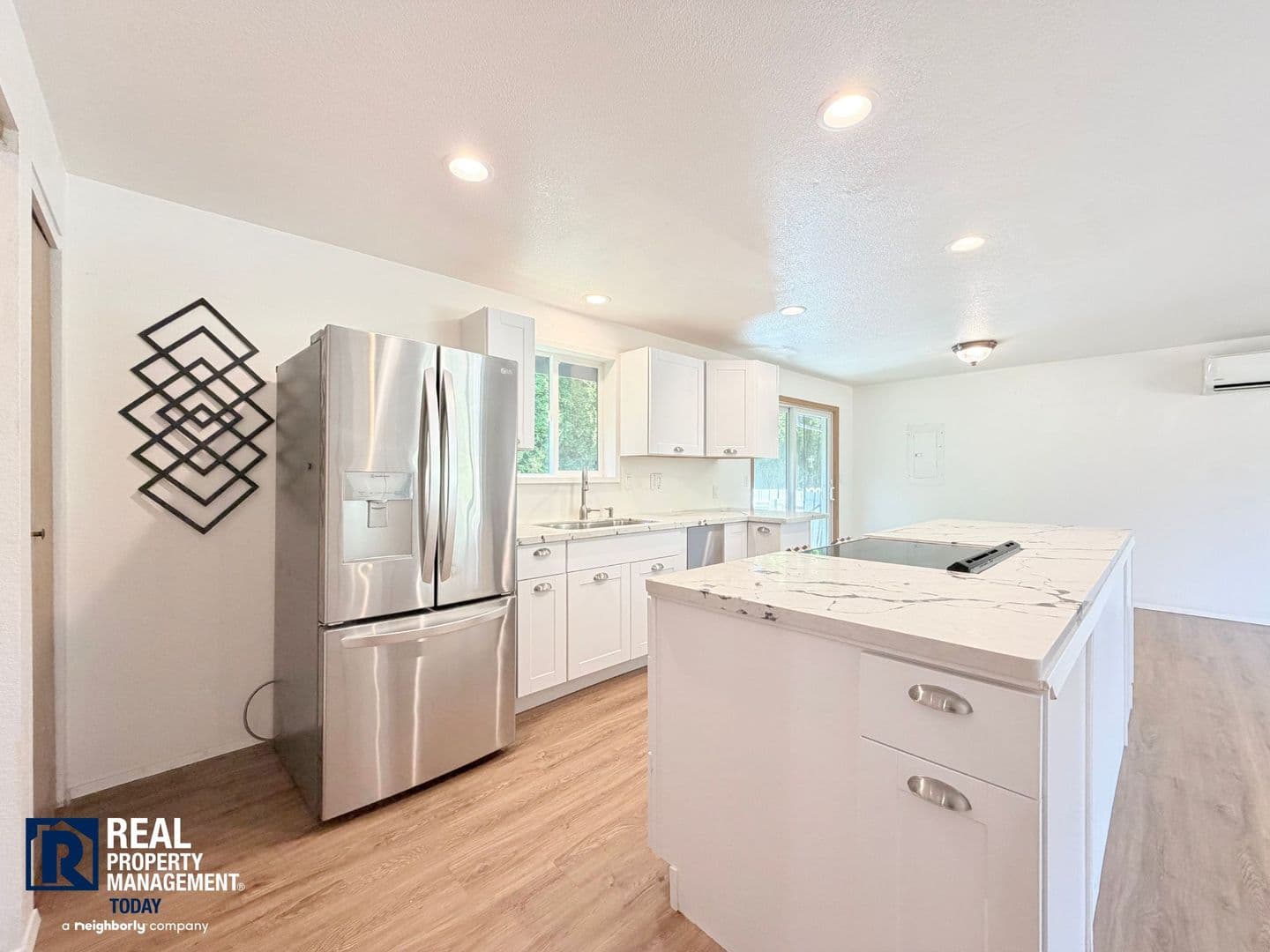 Gig Harbor House: 9518 Wheeler Ave NW