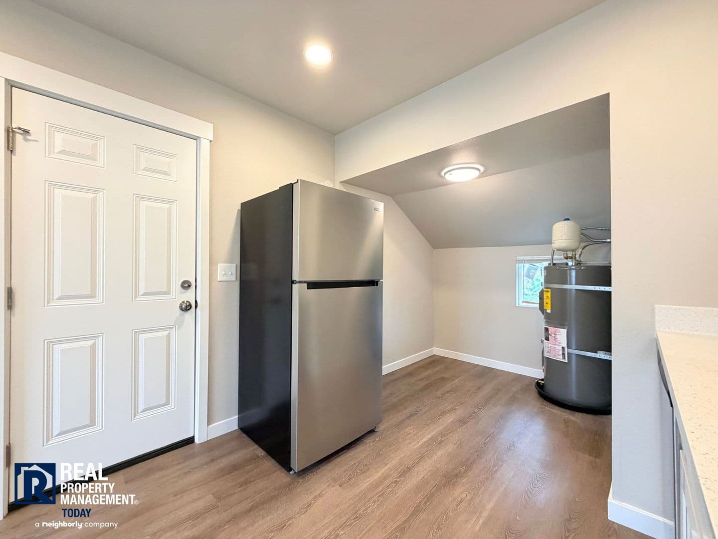 Tacoma House: 212 128th St S