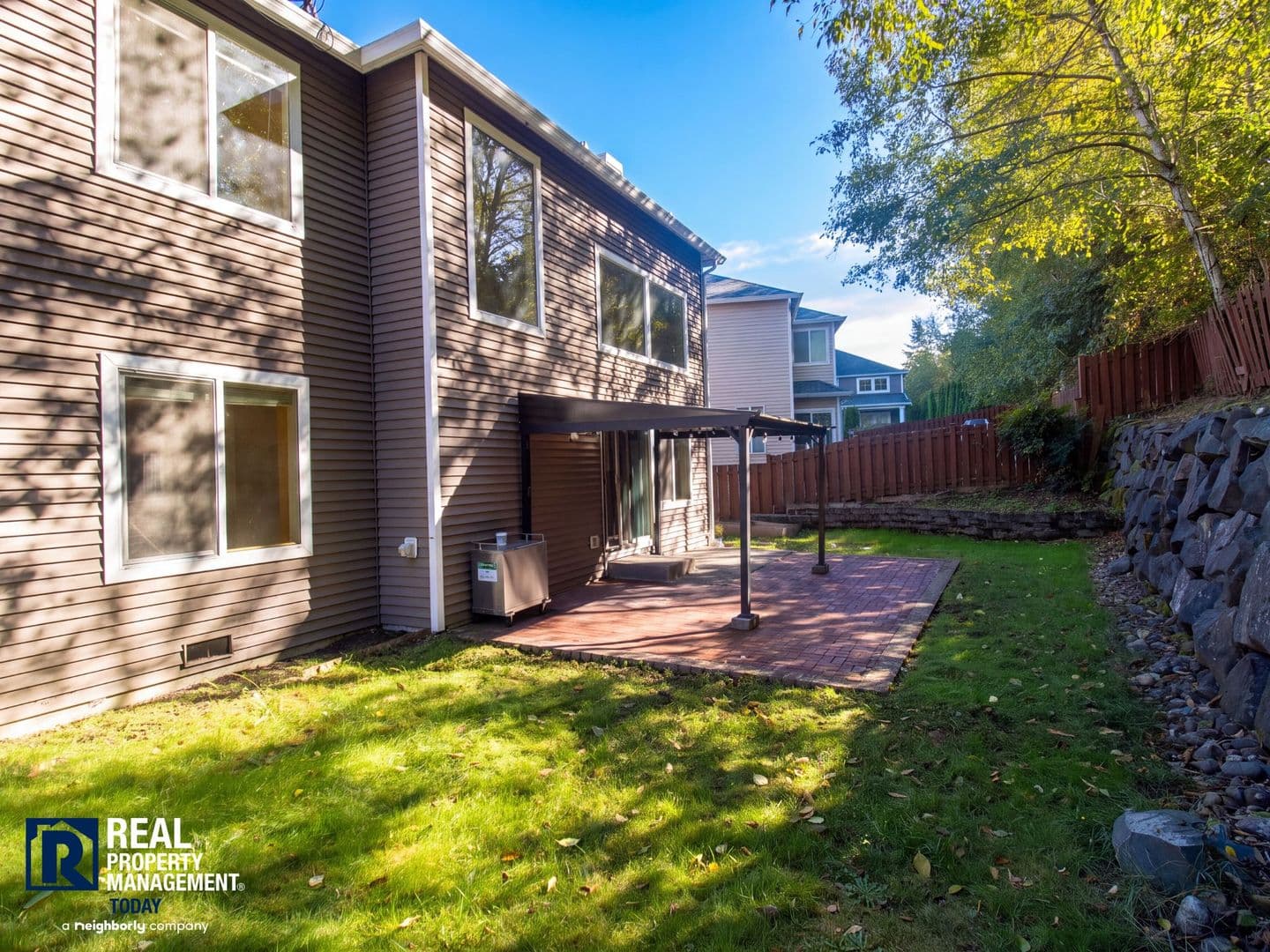 Kent House: 22611 41st Pl S