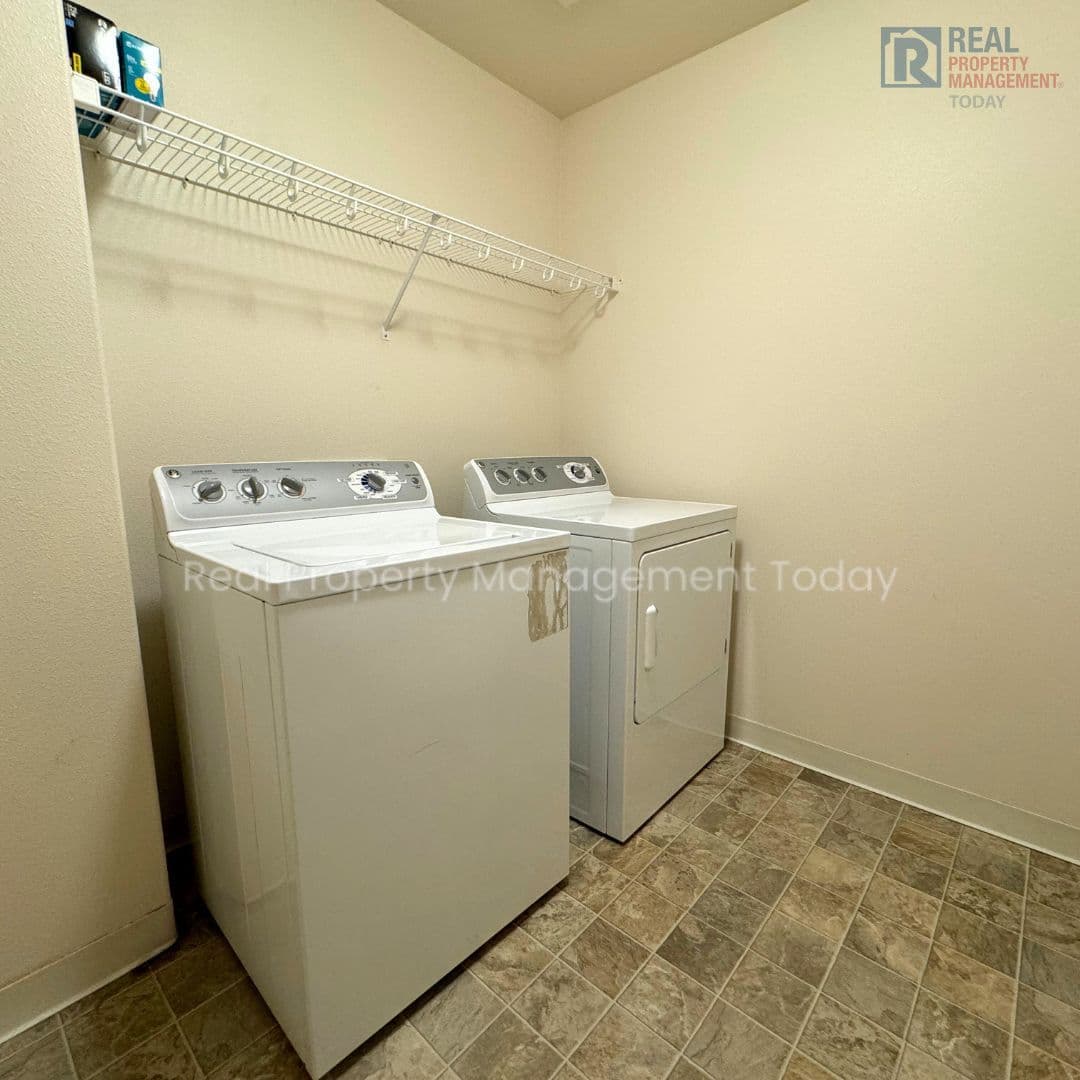 Lacey Townhome: 7316 Hayworth Ave NE