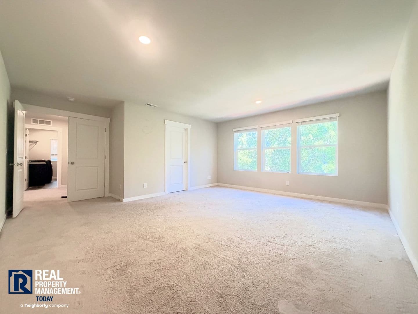 Bonney Lake House: 15415 199th Ave E,