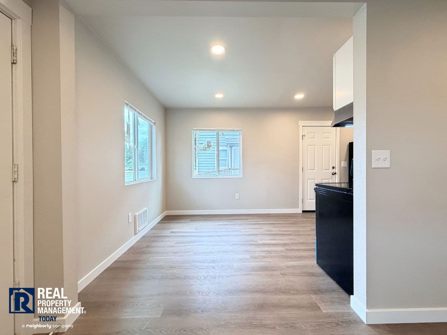 Tacoma House: 212 128th St S
