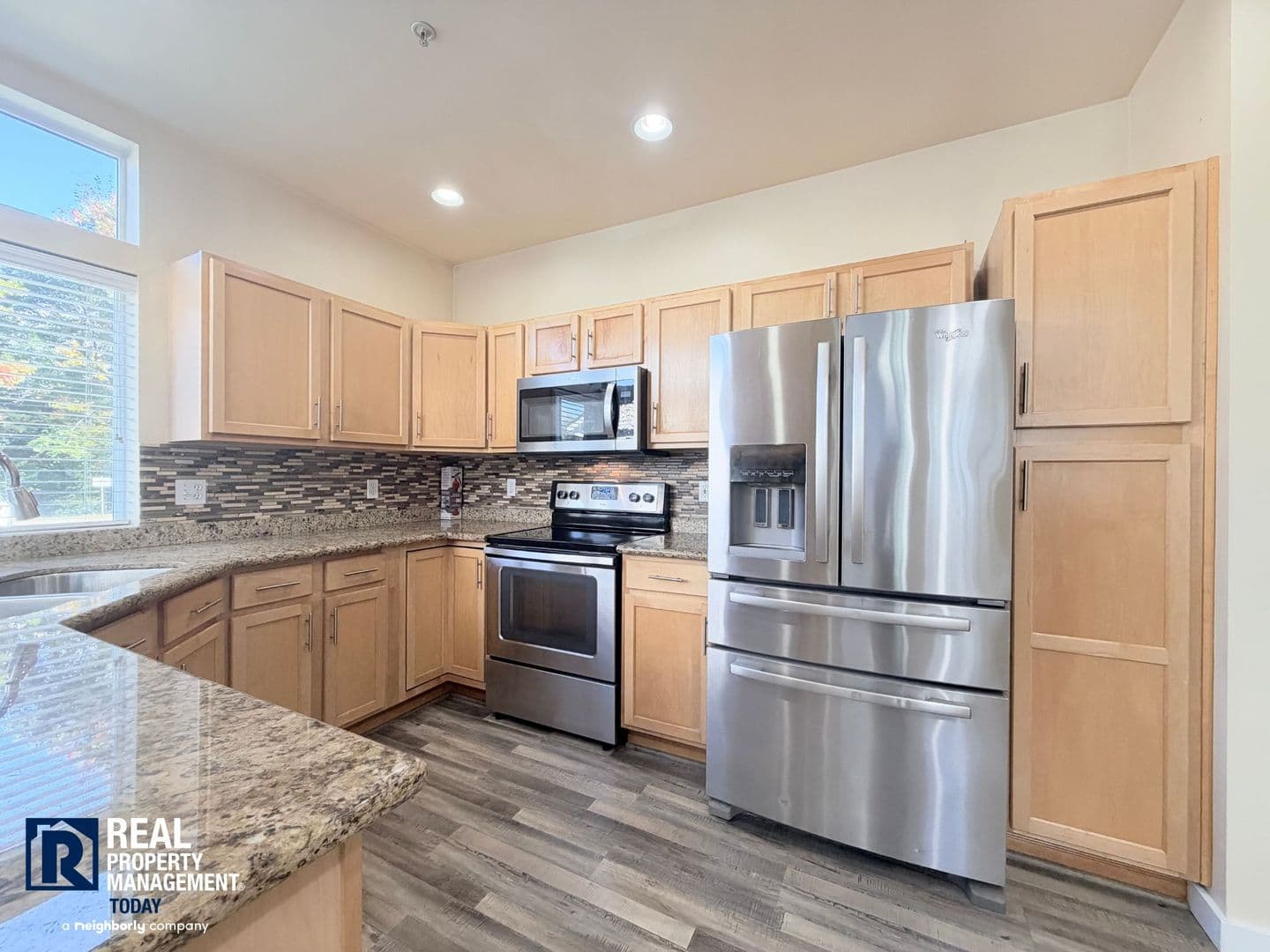 Kent House: 22611 41st Pl S