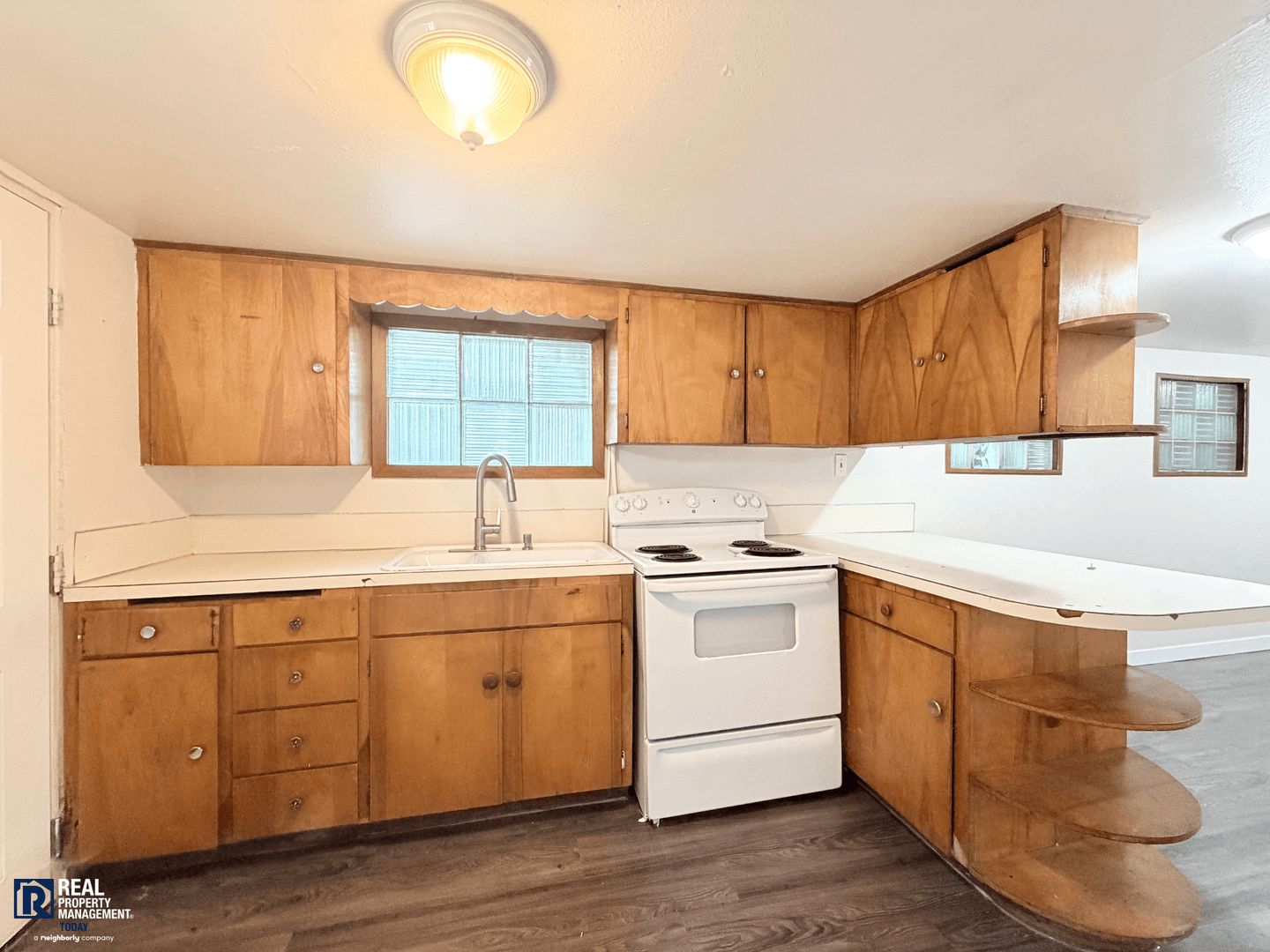 Tacoma Apartment: 703 S. Ainsworth Ave