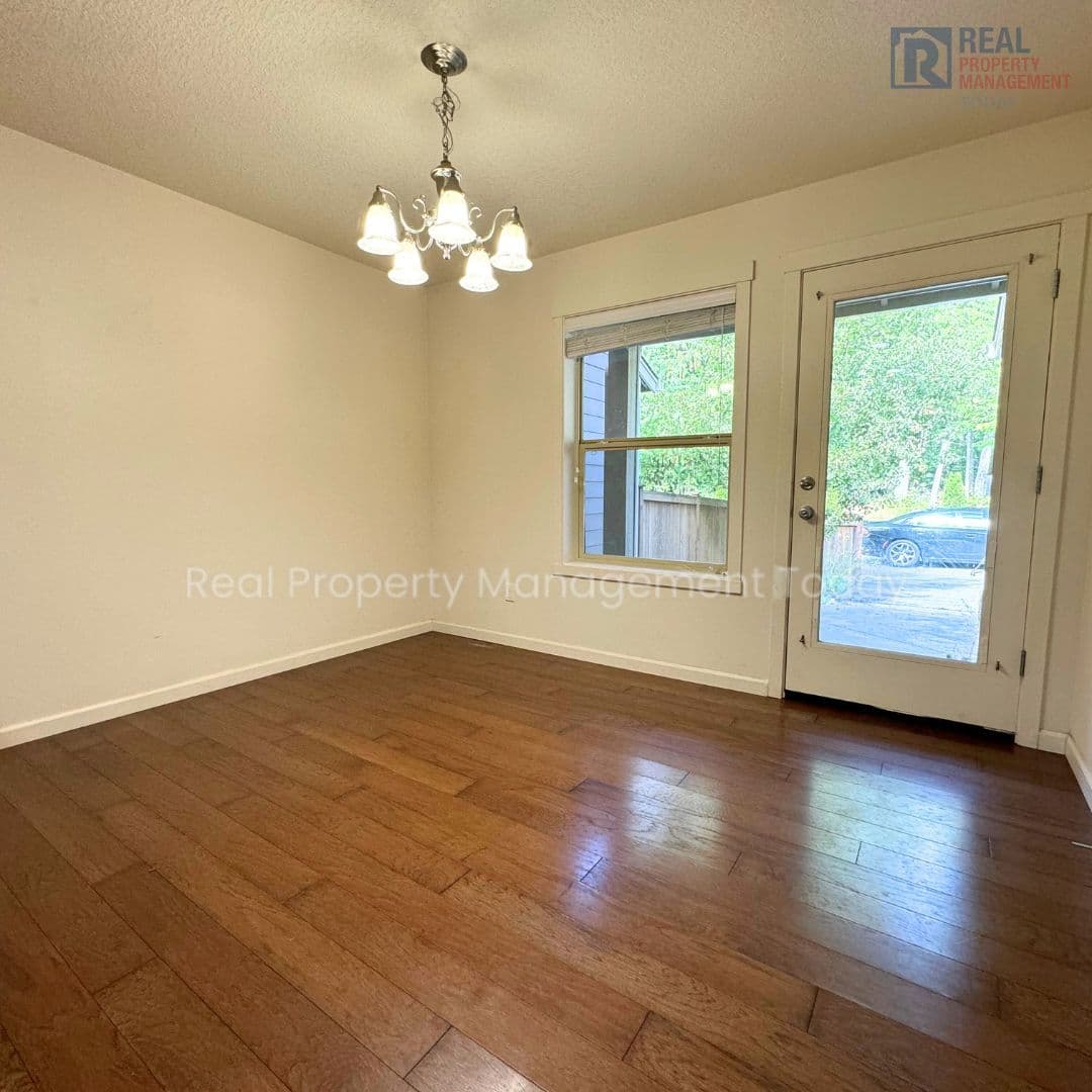 Lacey Townhome: 7316 Hayworth Ave NE