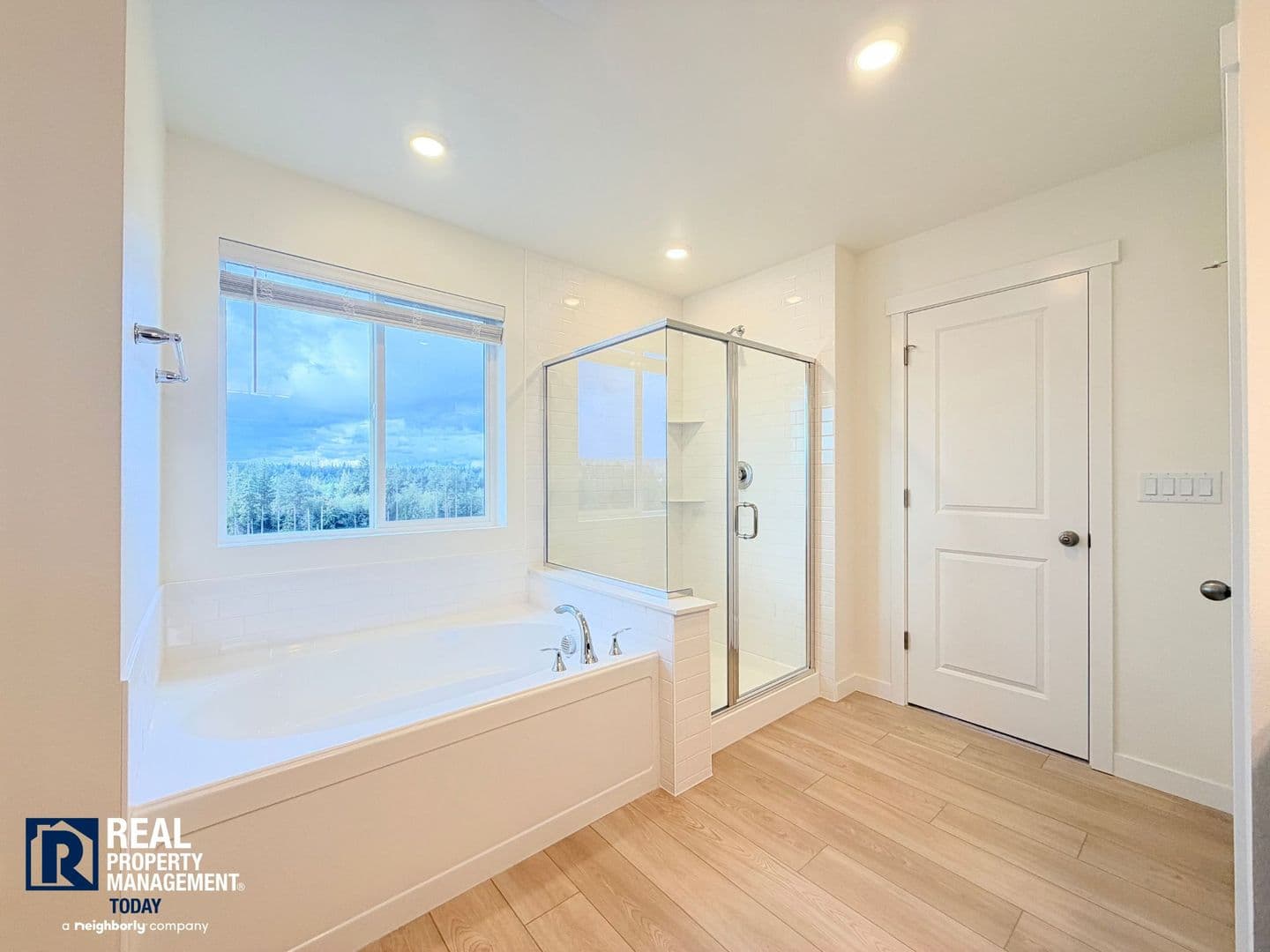 Puyallup House: 13616 185th Street Ct E