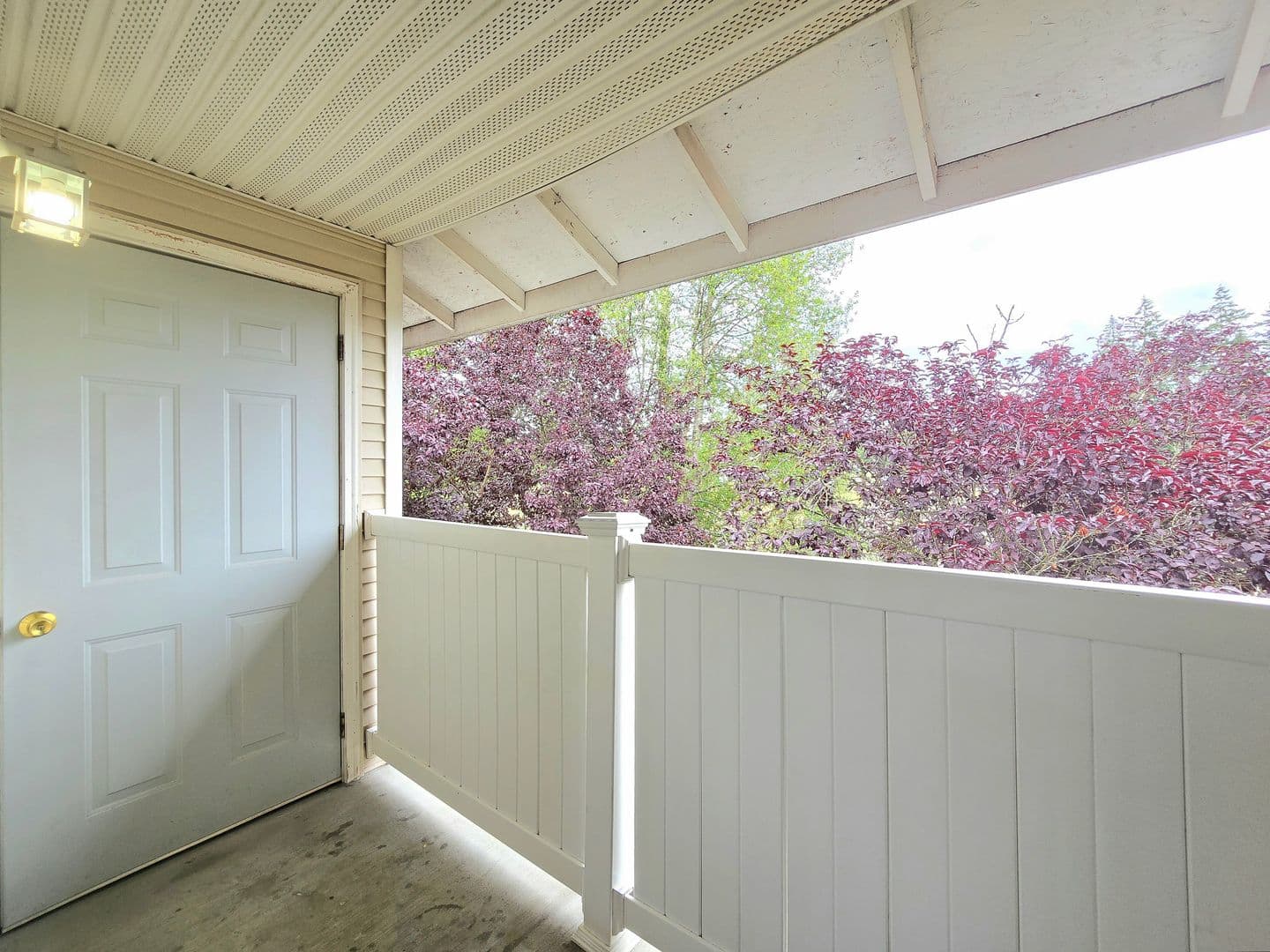 Marysville Apartment: 11811 State Ave