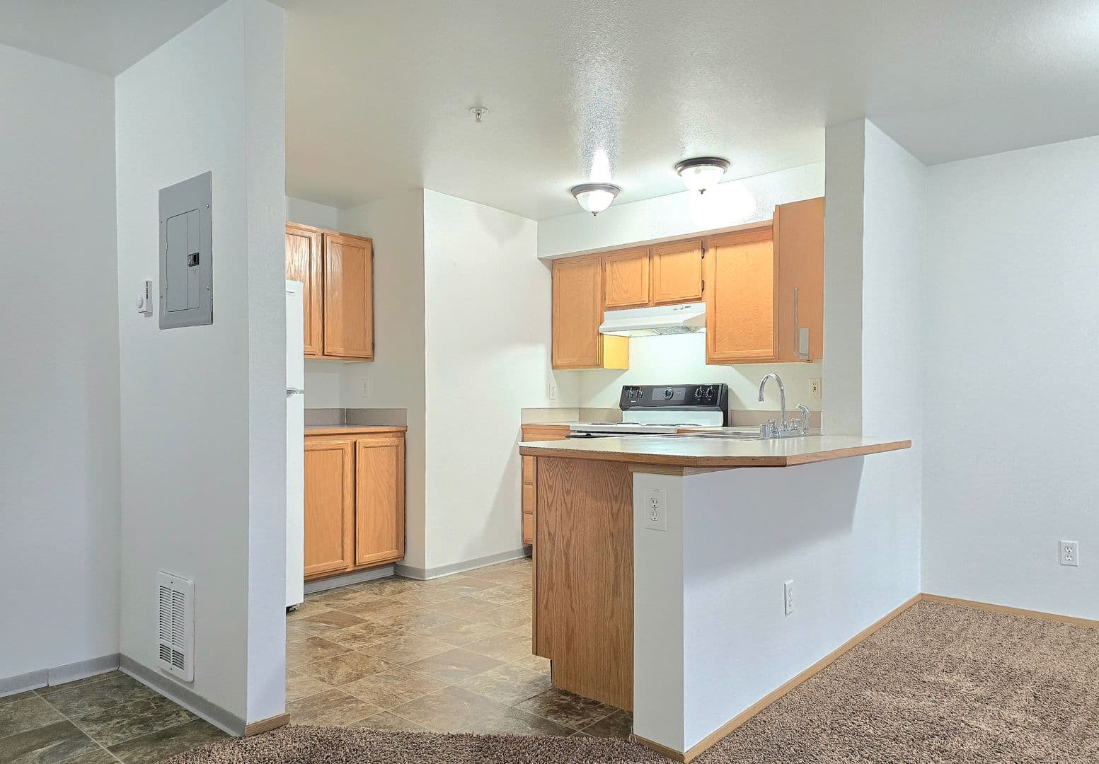 Marysville Apartment: 11811 State Ave