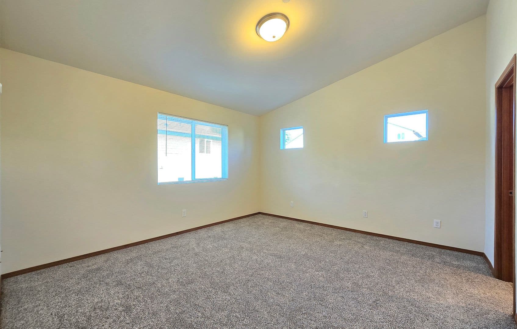Marysville Apartment: 3824 68th Dr. NE