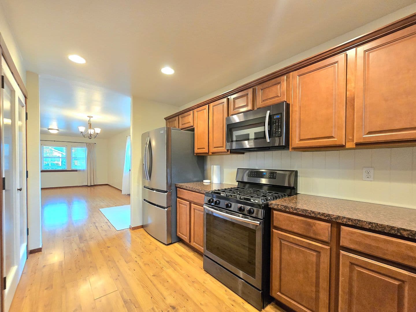 Stanwood House: 28602 74th Dr NW