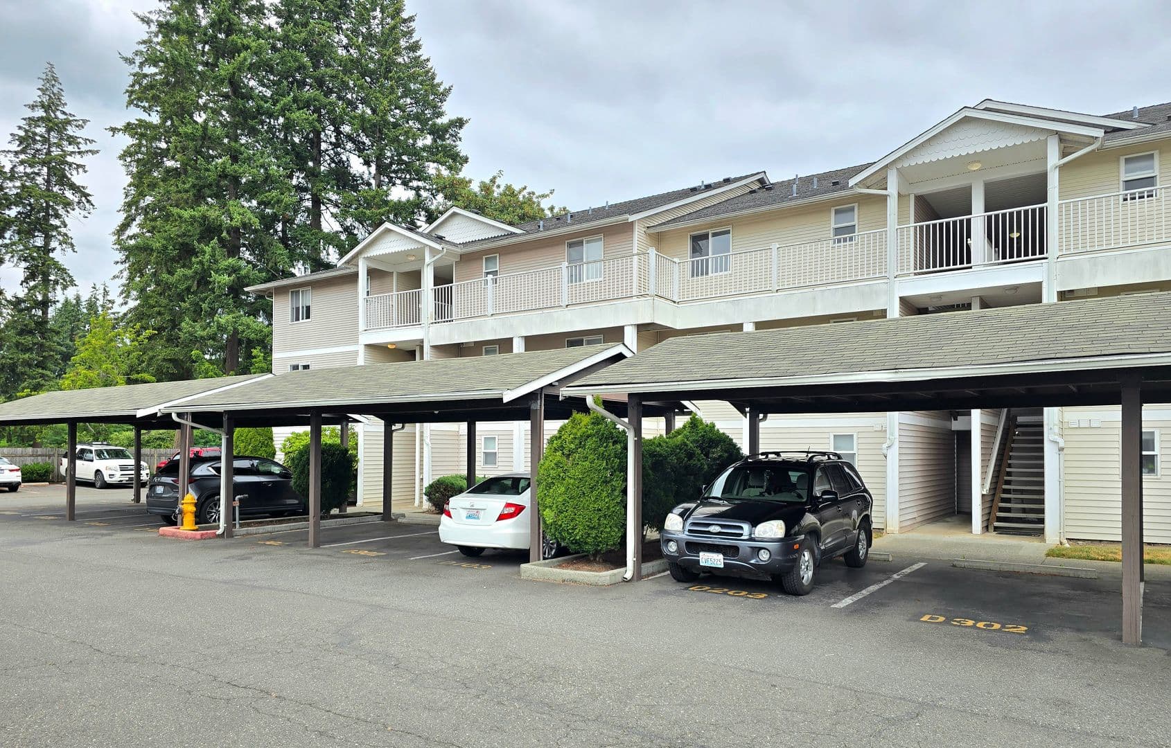 Marysville Apartment: 11811 State Ave