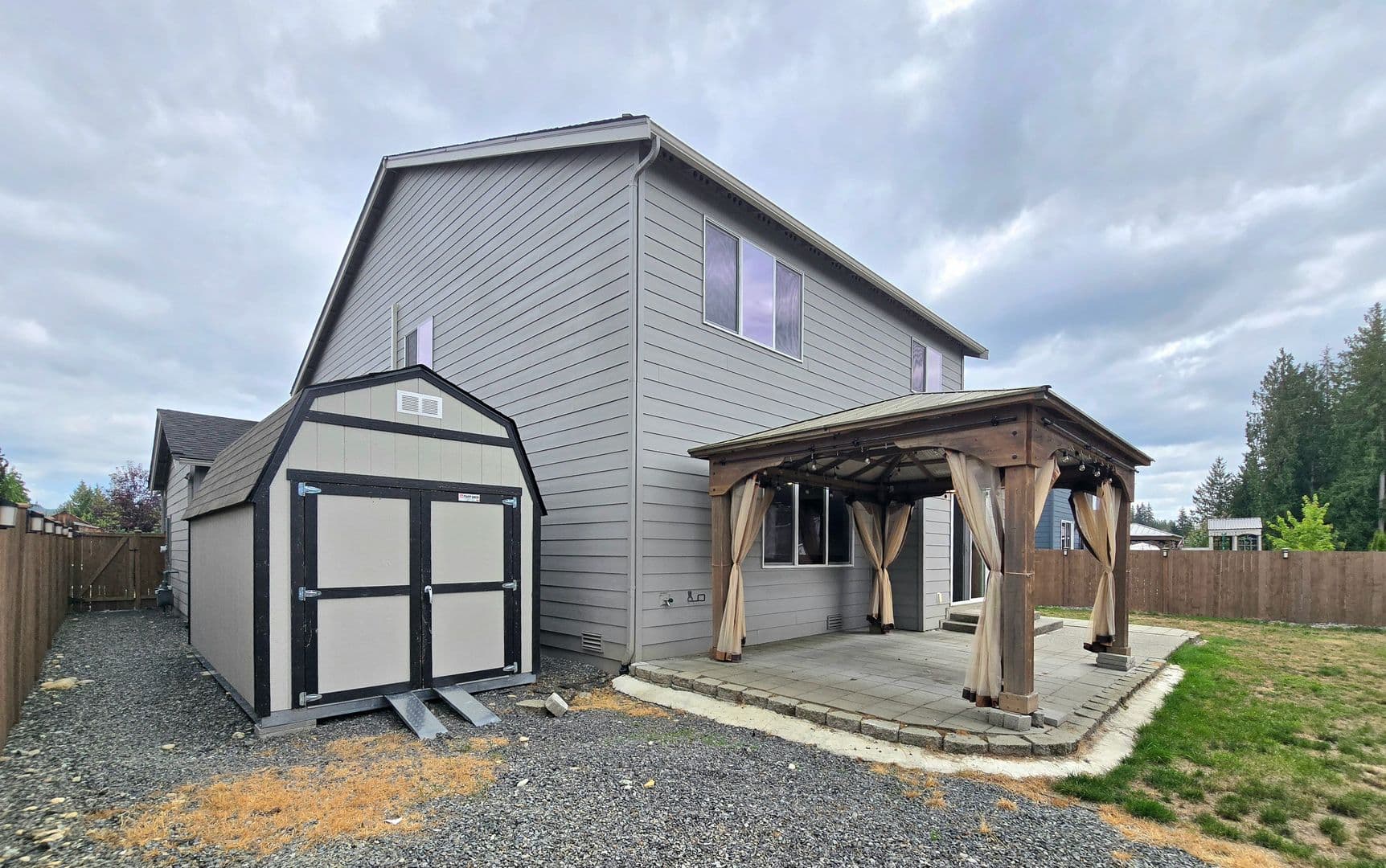 Granite Falls House: 9814 Hawkins Ave
