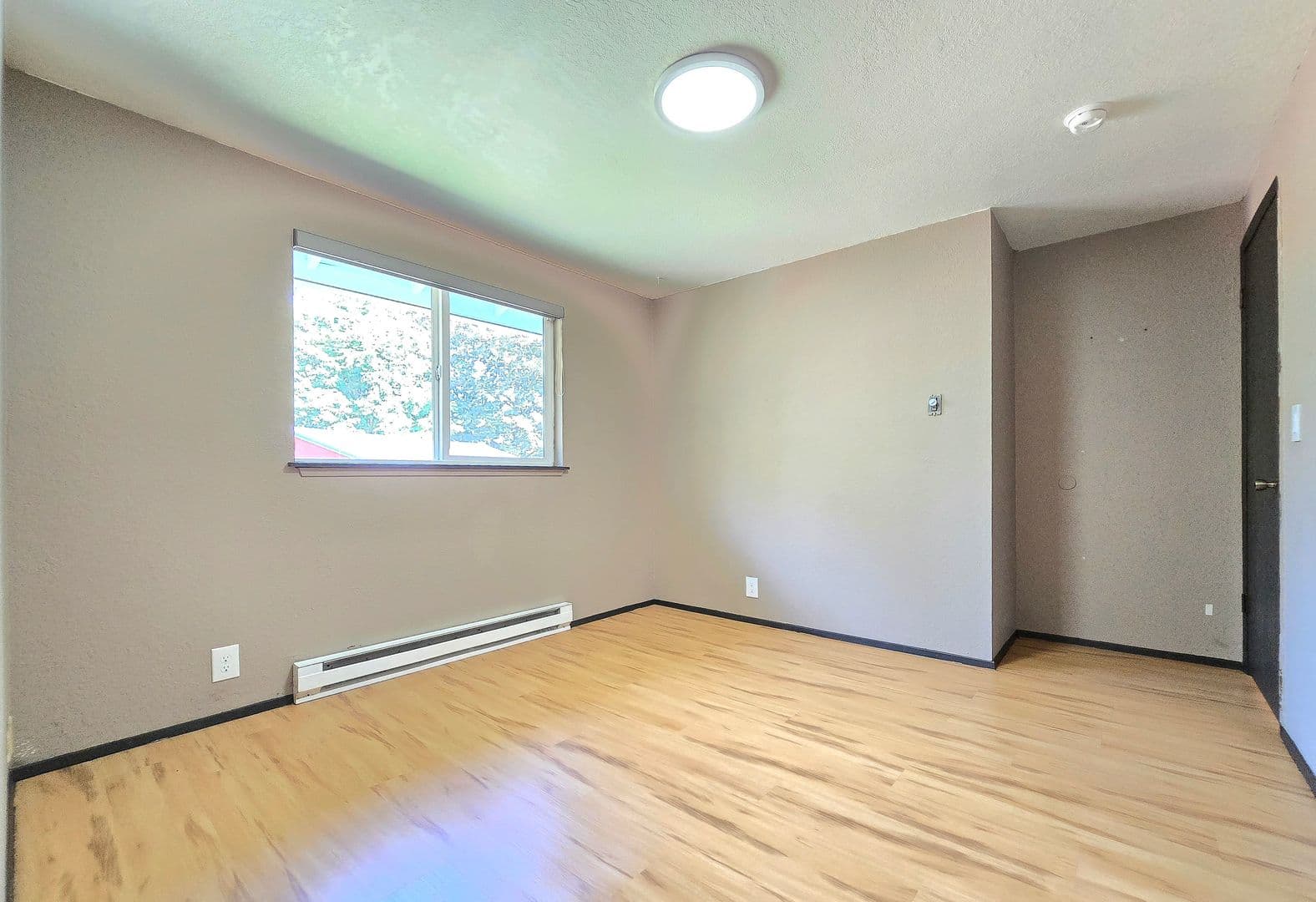 Monroe House: 14905 212th Dr SE