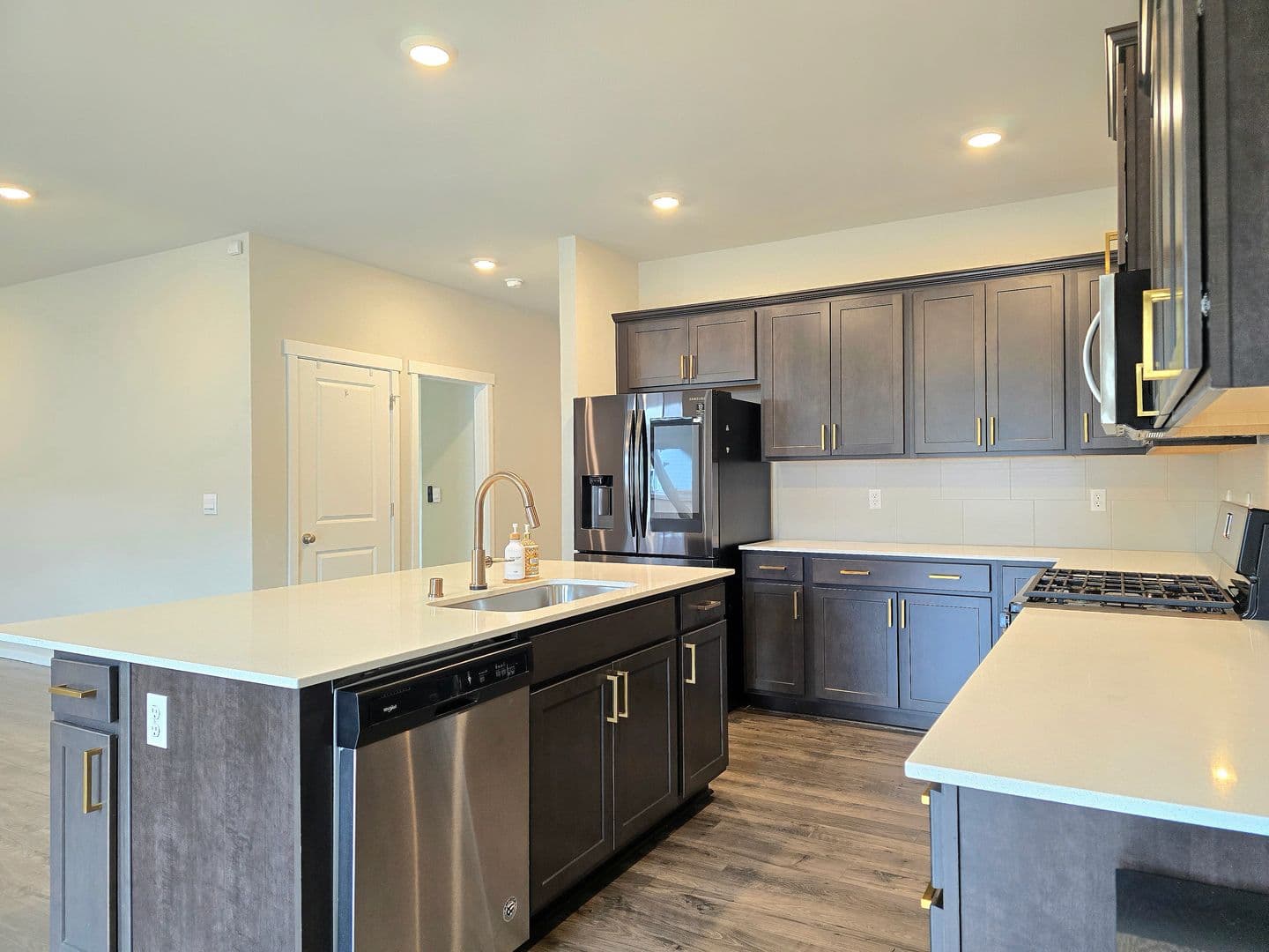 Granite Falls House: 9814 Hawkins Ave