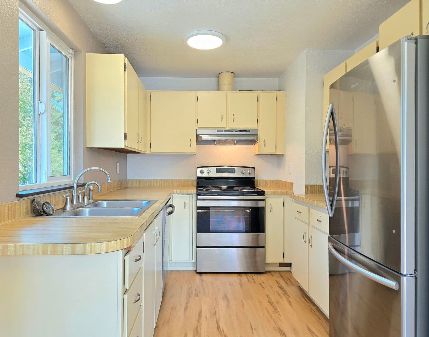Monroe House: 14905 212th Dr SE