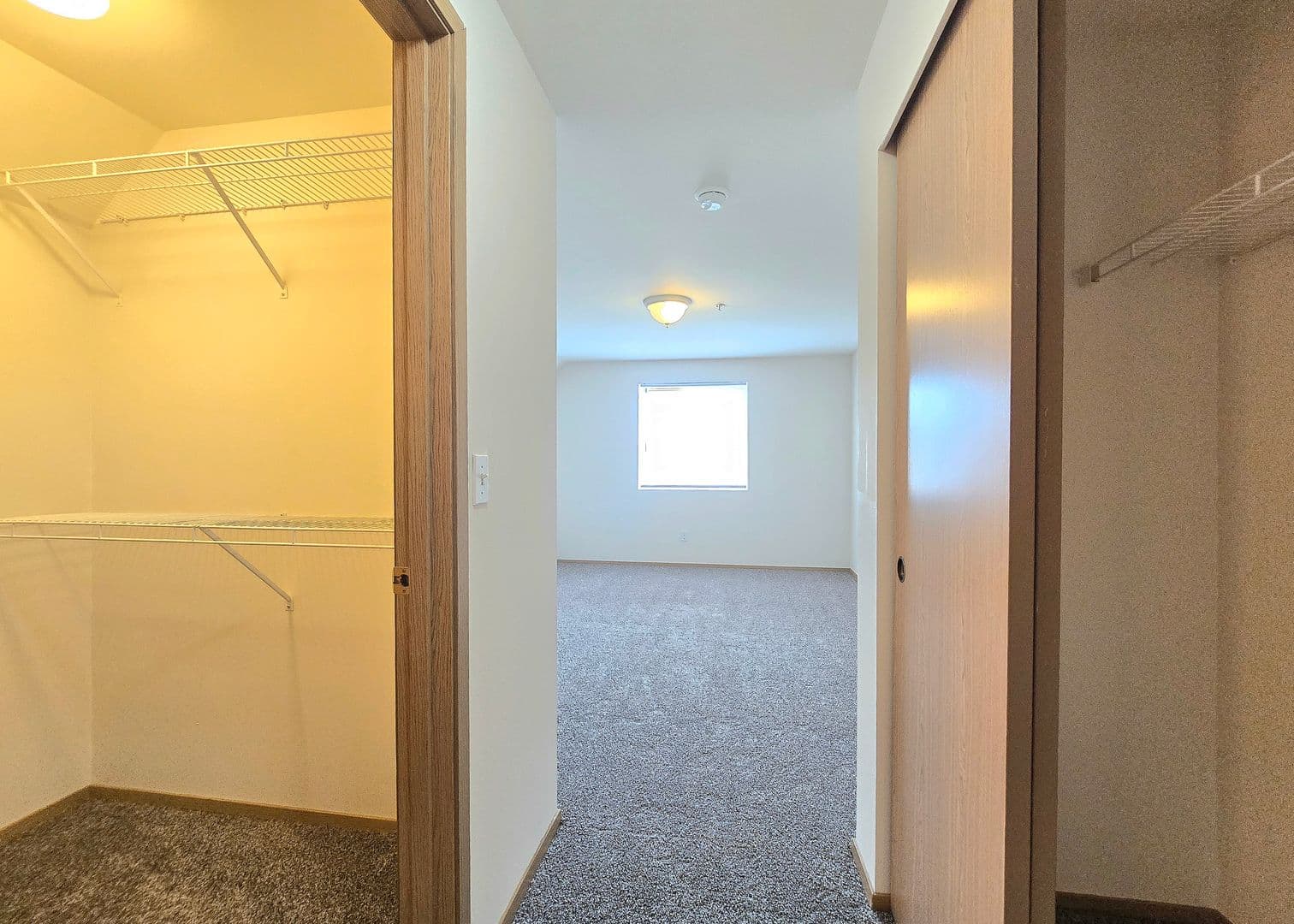 Marysville Apartment: 11811 State Ave