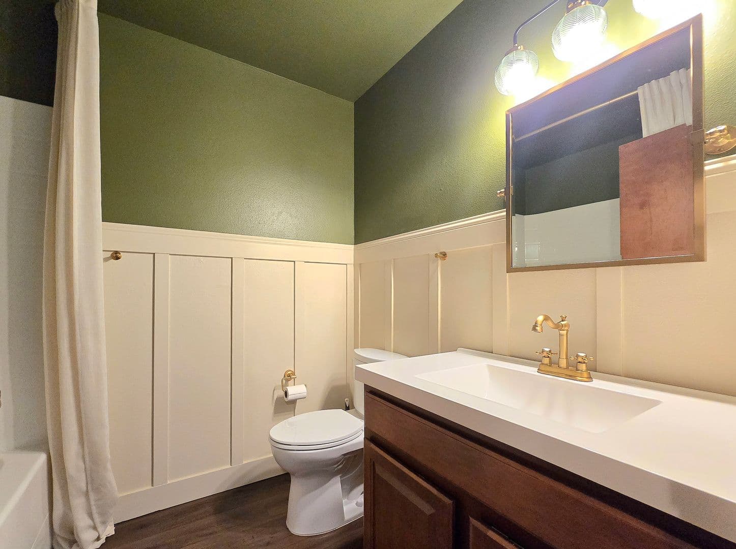 Stanwood House: 28602 74th Dr NW