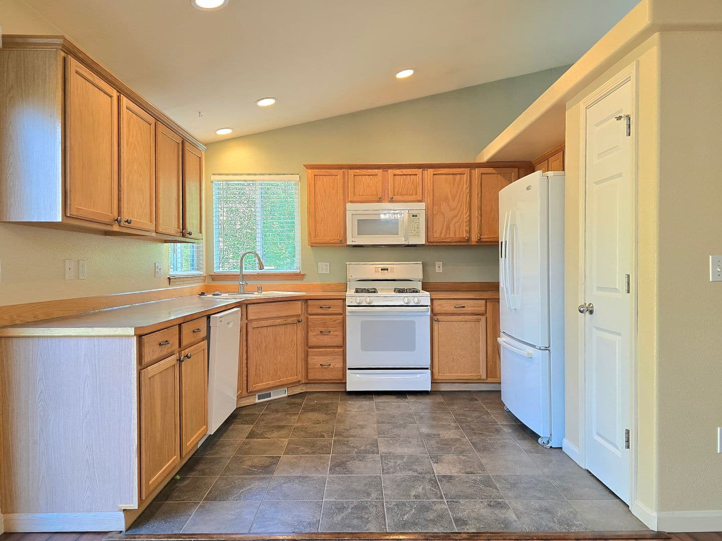 Lake Stevens House: 12013 1st Pl SE