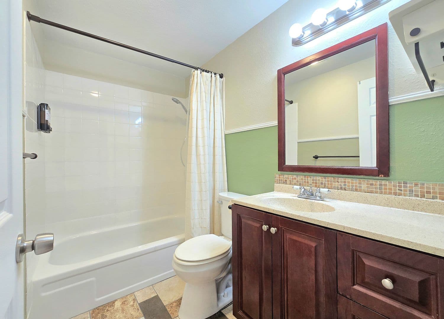 Lake Stevens Apartment: 514 97th Dr NE,