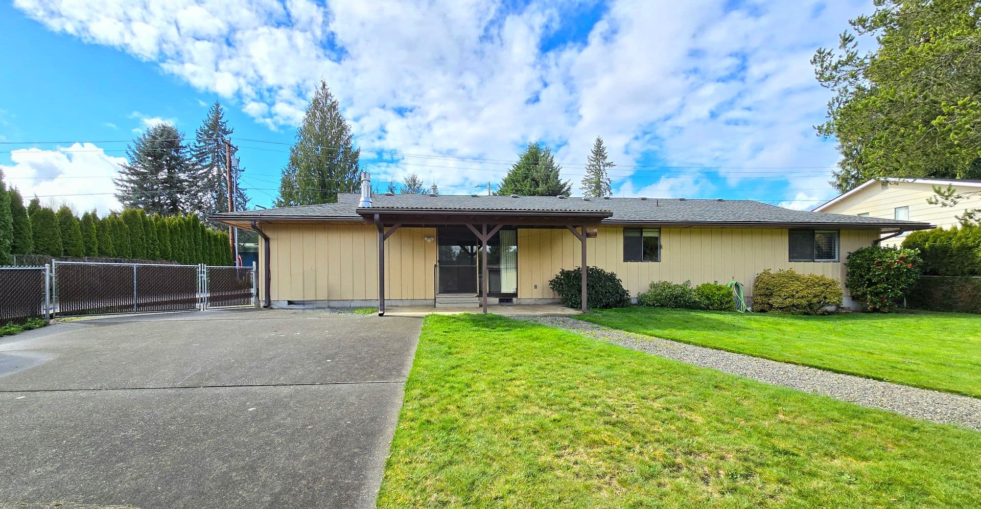 Lake Stevens House: 2403 117th Ave NE