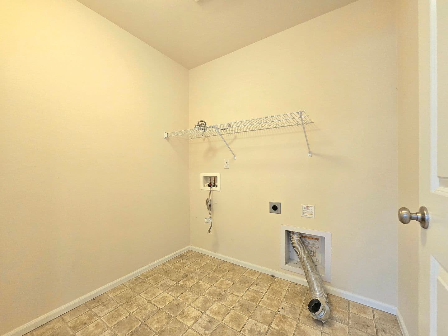 Lake Stevens House: 8621 12th St SE
