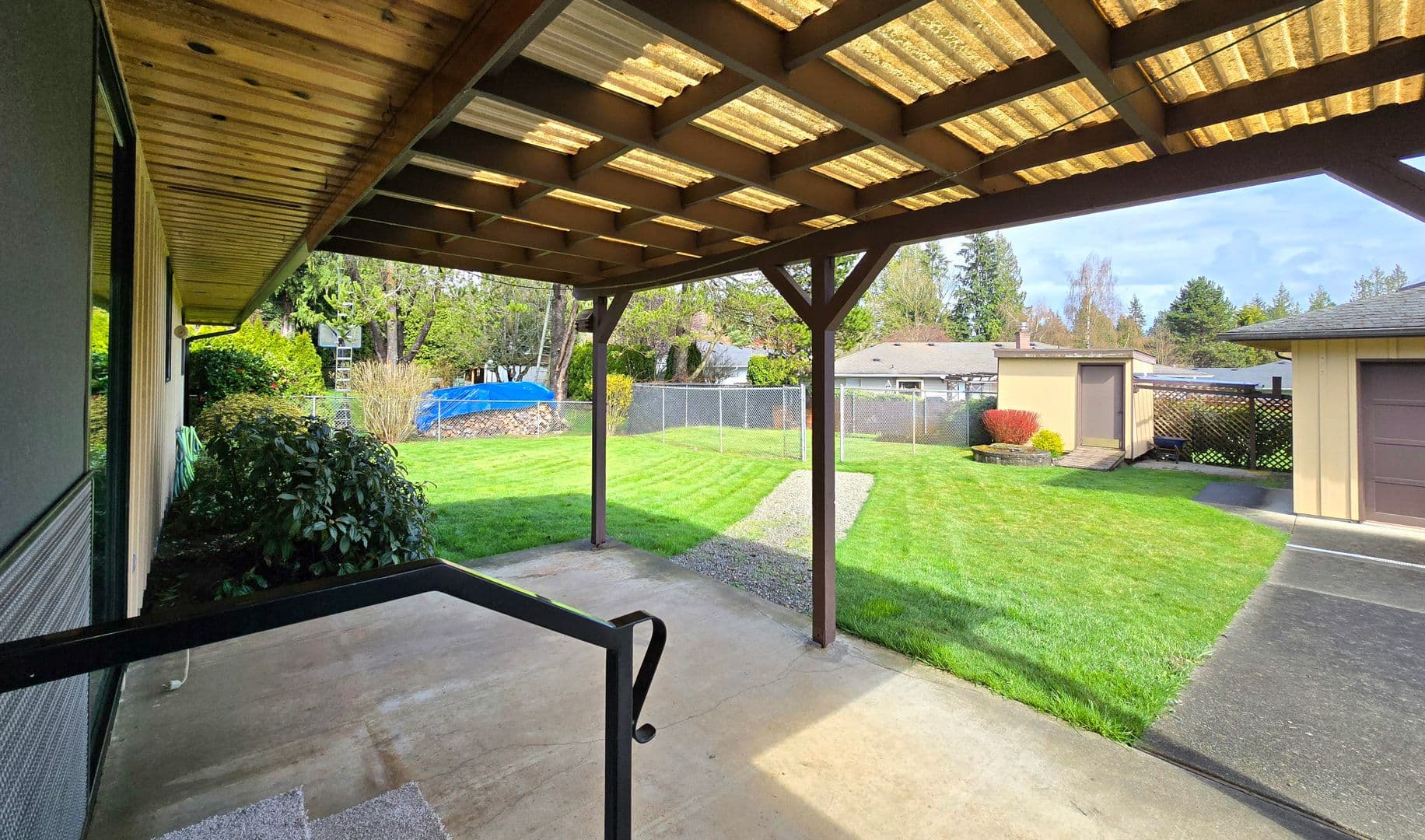 Lake Stevens House: 2403 117th Ave NE