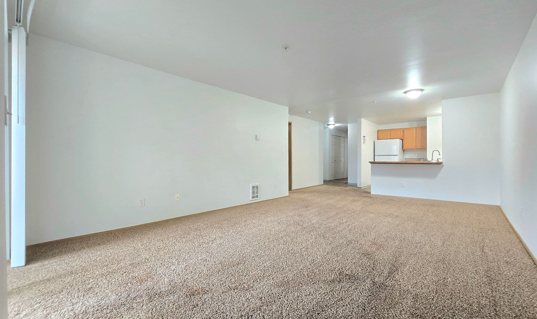 Marysville Apartment: 11811 State Ave