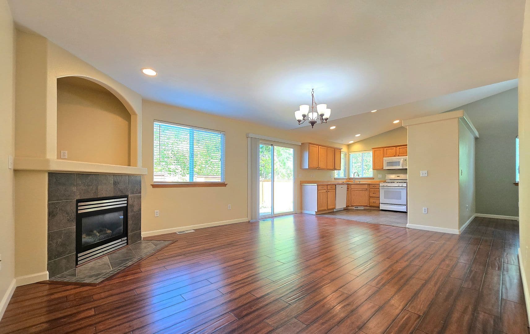 Lake Stevens House: 12013 1st Pl SE