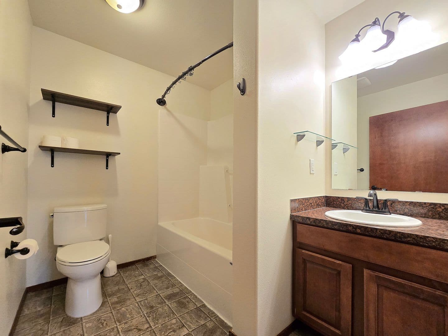 Stanwood House: 28602 74th Dr NW