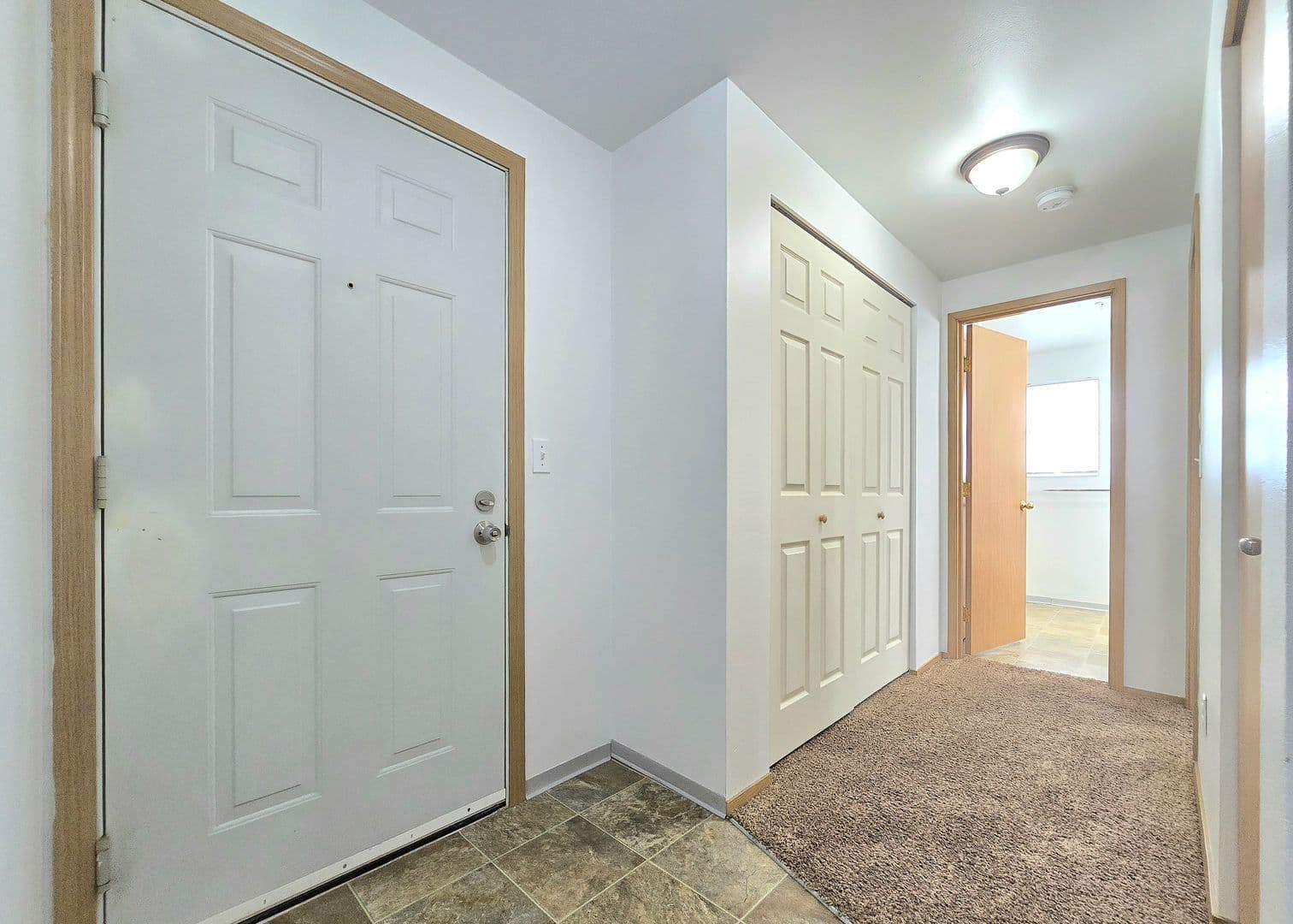 Marysville Apartment: 11811 State Ave