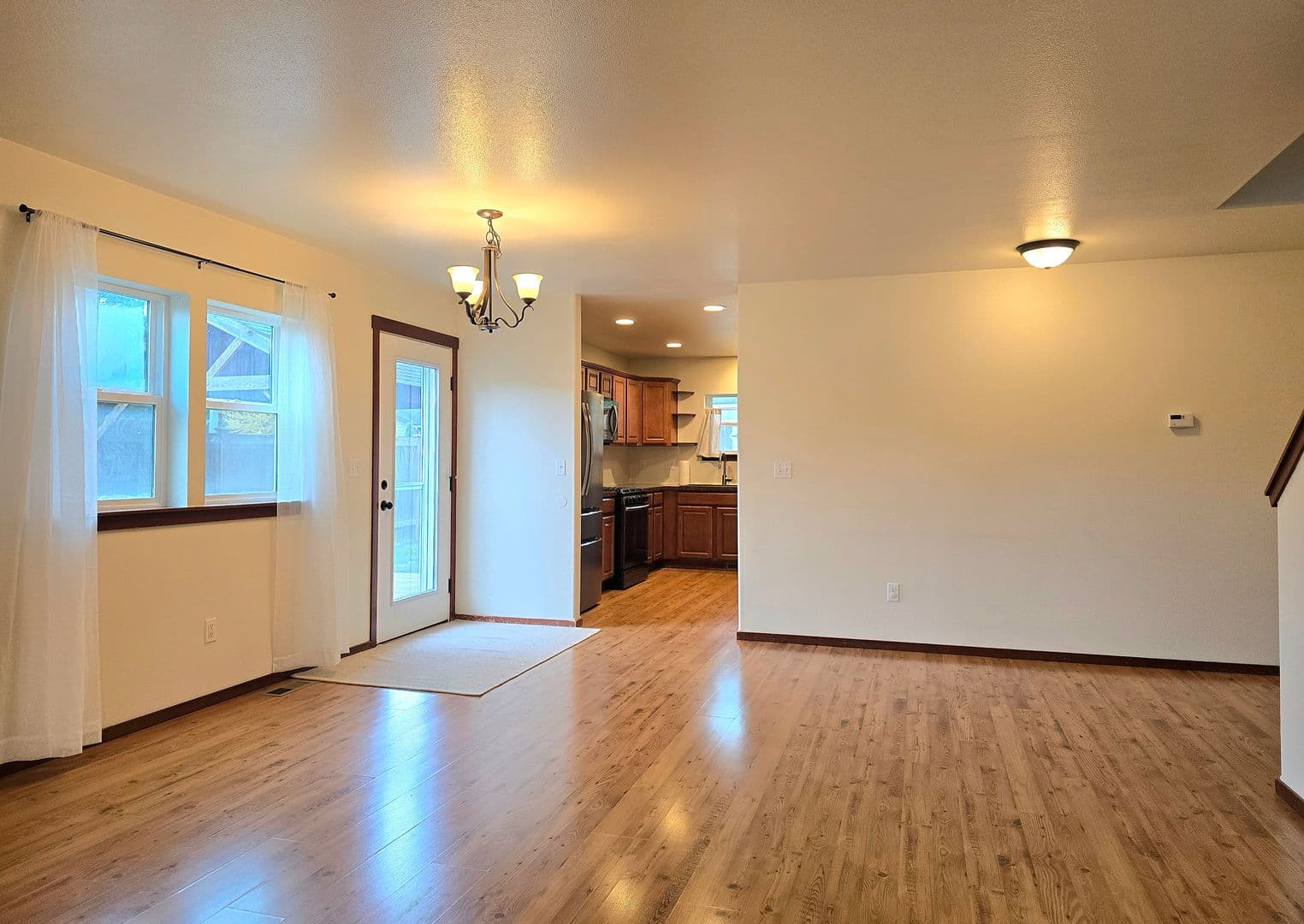 Stanwood House: 28602 74th Dr NW