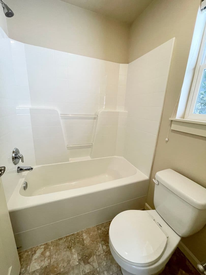 Bothell House: 22705 43rd Dr. SE