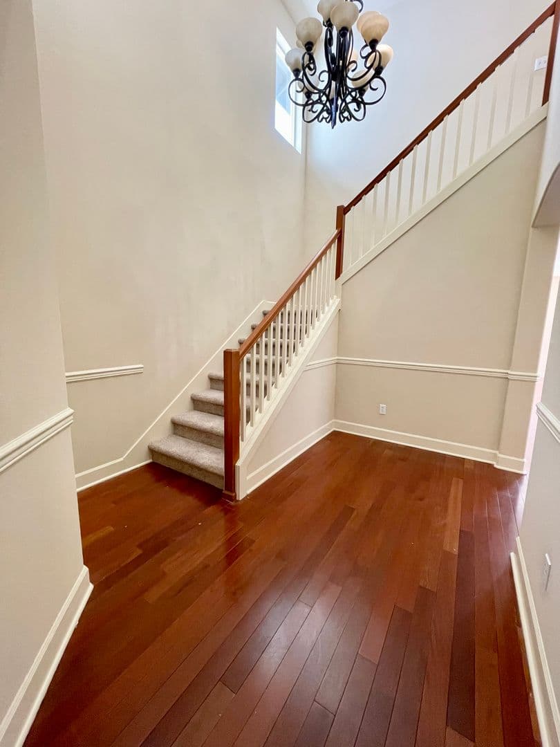 Bothell House: 22705 43rd Dr. SE