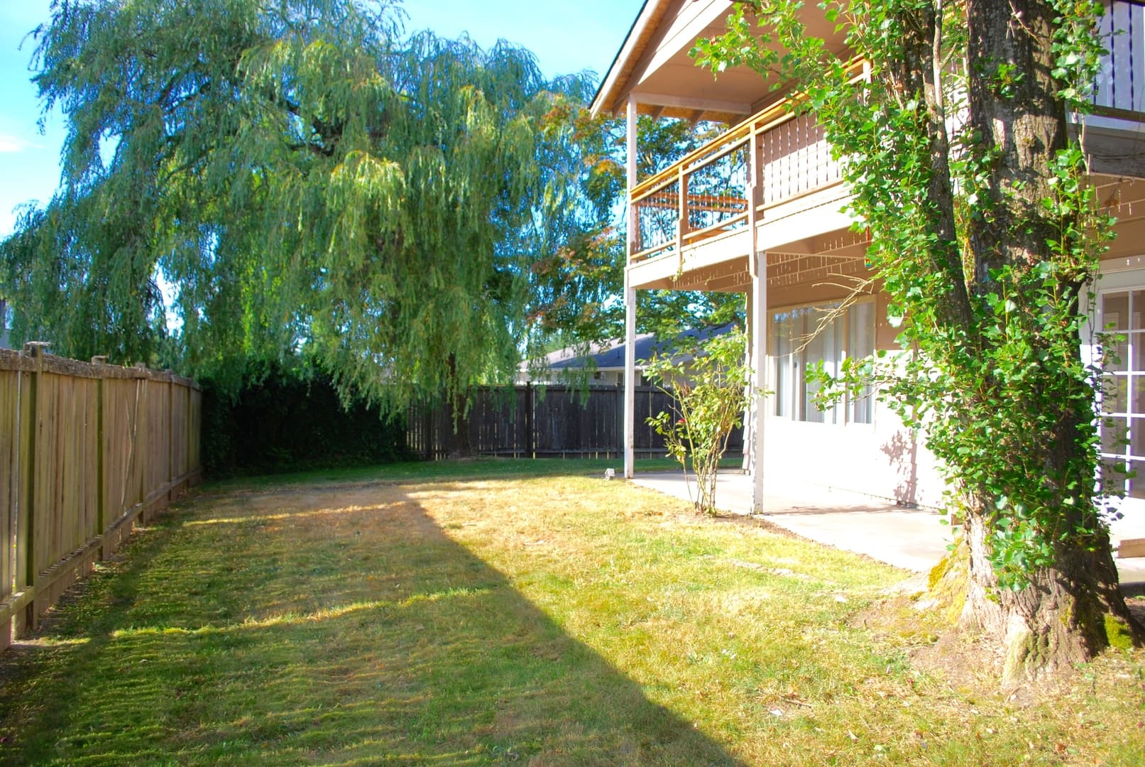 Everett Apartment: 6130 W. Beech St