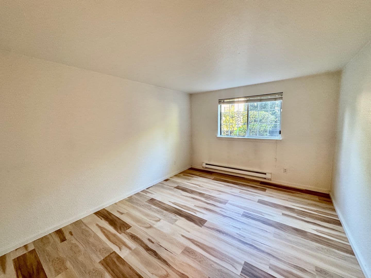 Kirkland Condo: 210 9th St Unit E103